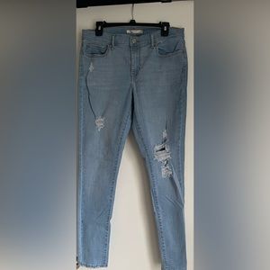 710 Levi's Super Skinny